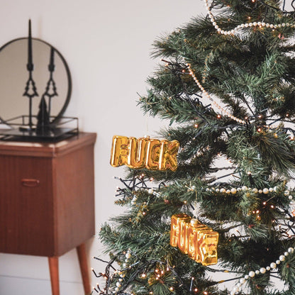 A la mierda la bola de Navidad dorada