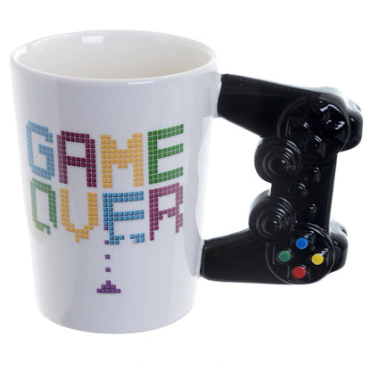 Taza Game Over Controller con controlador 3D en el asa