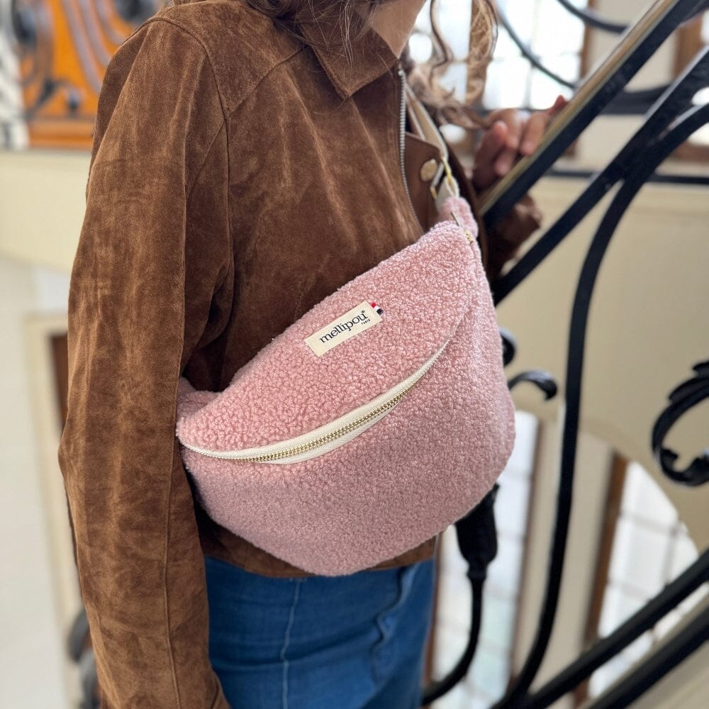 Plátano cambiante y esponjoso de color rosa