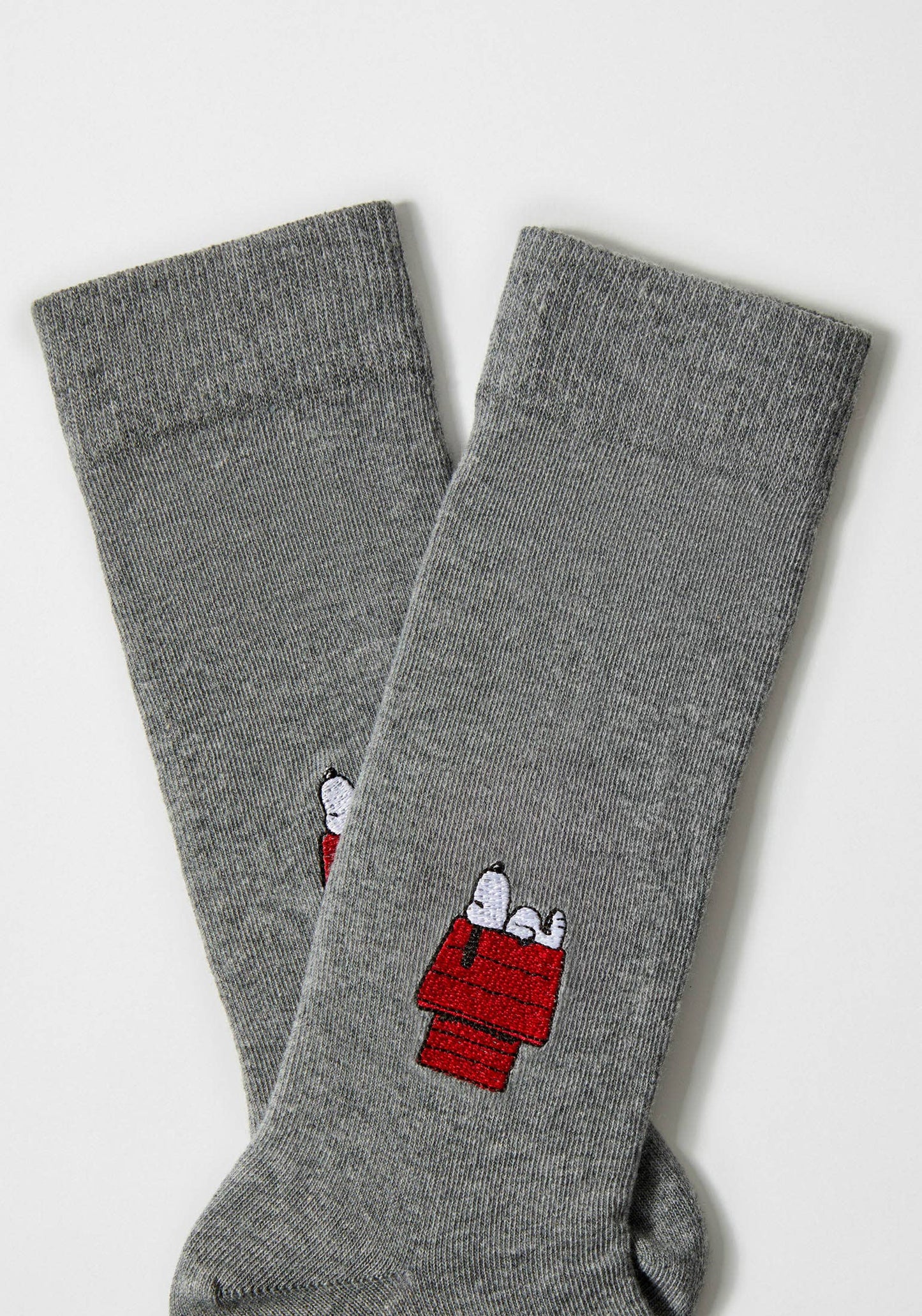 Calcetines bordados de BeSnoopy House