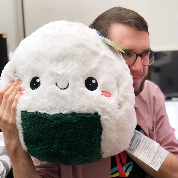Peluche Comfort Food Squishable – Onigiri