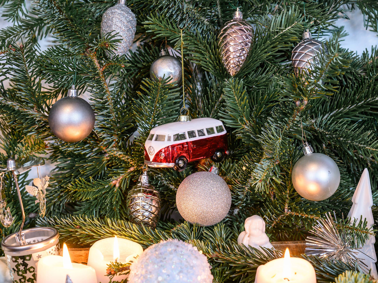 VW T1 Bus Red &amp; White Christmas Decoration