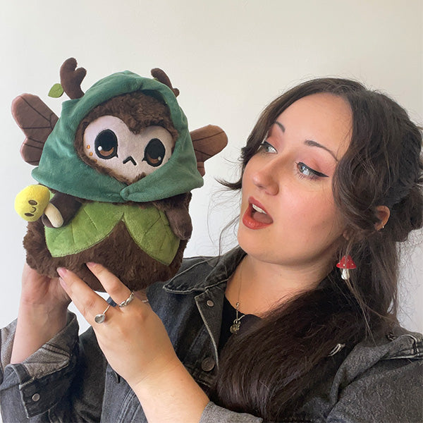 Peluche Mini Squishable – Fée de la Forêt Sombre