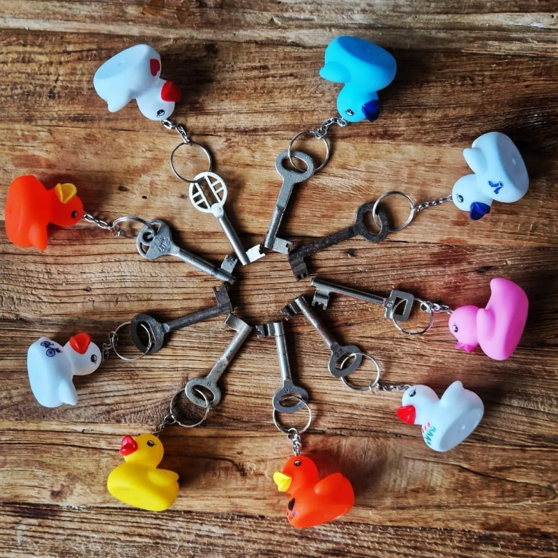 Porte-clés canard Dutch Ducky à décor bleu de Delft – vue 4