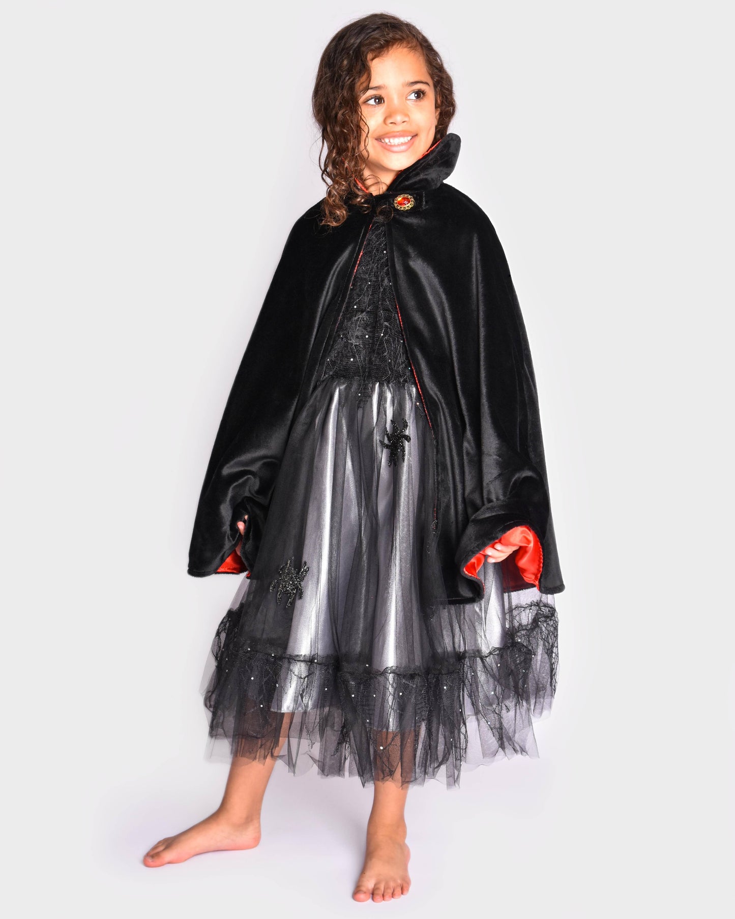 Cape de vampire Deluxe en satin rouge et pierre 110-116 cl