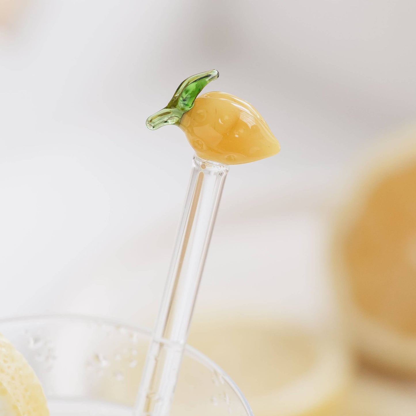 Cocktailrührstäbchen aus Zitronenglas