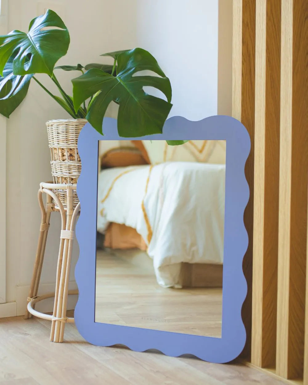 Espejo de Pared Ondas - Wavy Mirror STORMI