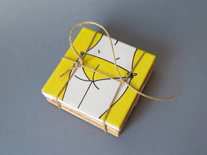 Posavasos de cerámica con diseño de bikini