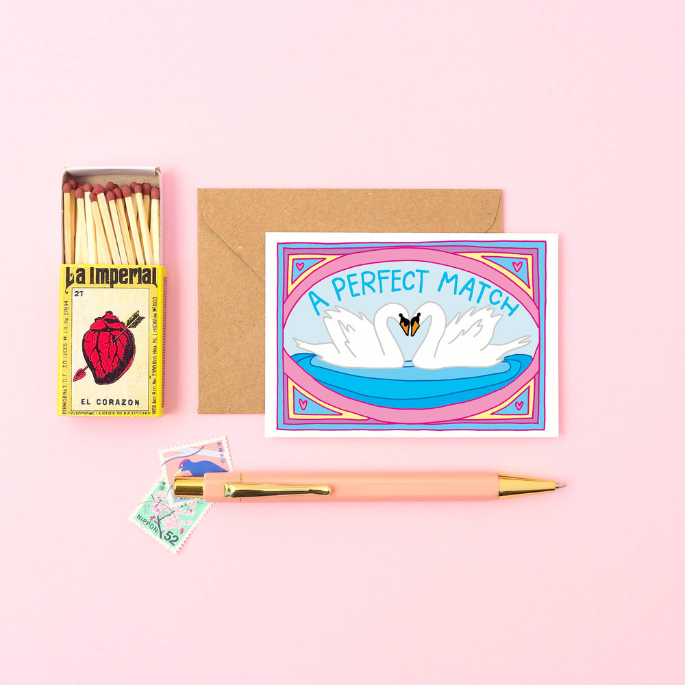 Petite Carte de Vœux Cygnes "A Perfect Match"