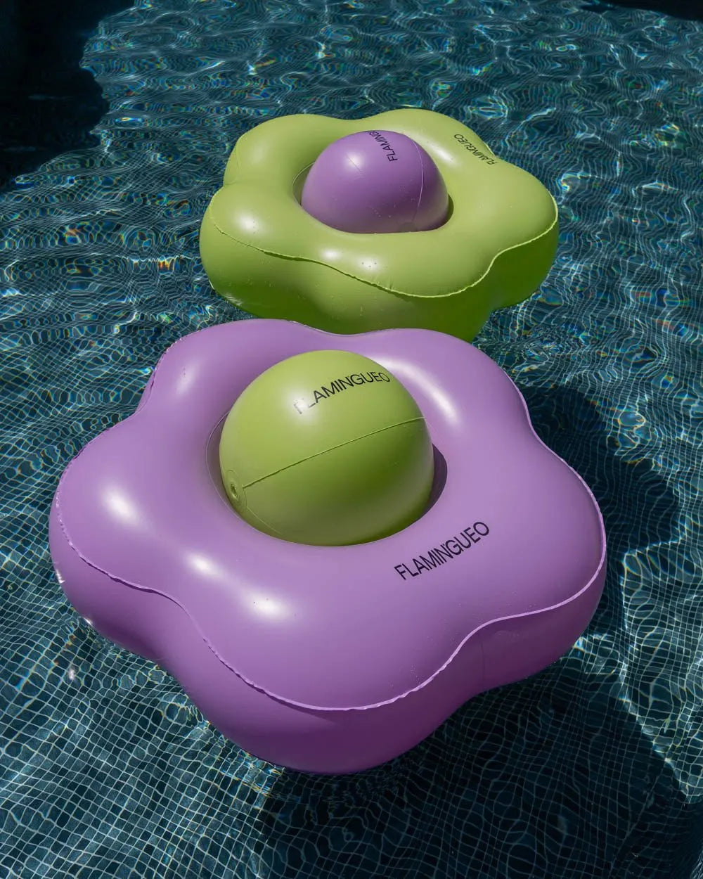 Purple flower float - BONNIE
