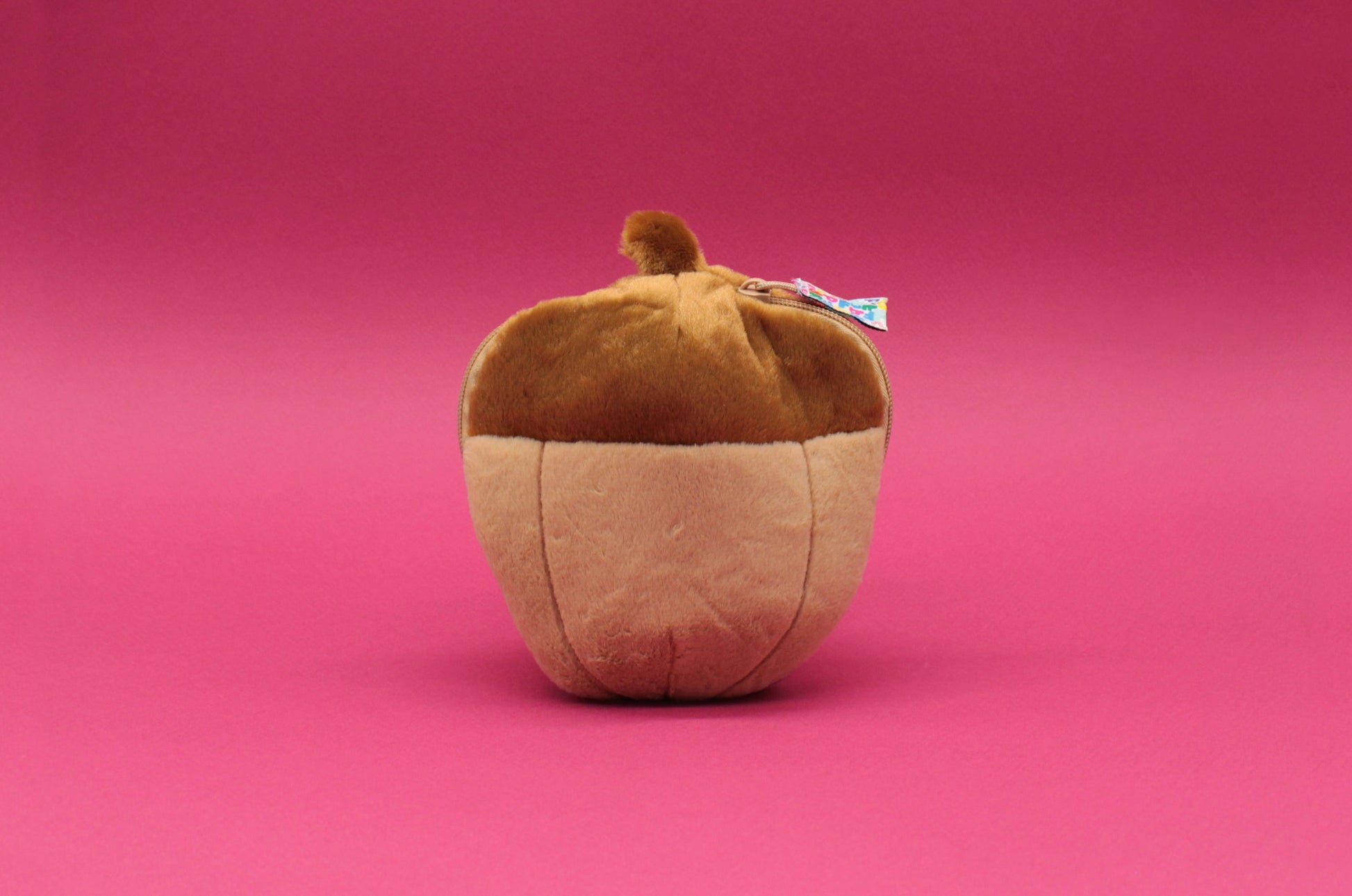 Peluche réversible Noiset l'écureuil/gland – Flipetz – vue 6