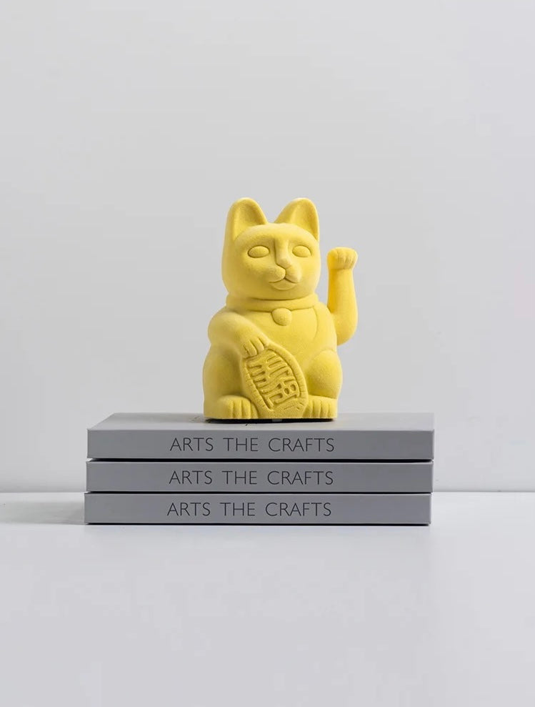 Chat Chanceux Velours Jaune