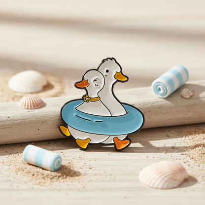 Pins Canards Blancs Bouée