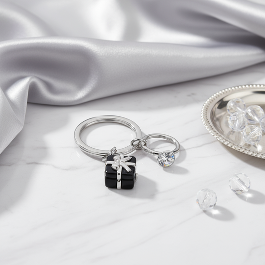 Engagement keyring Black