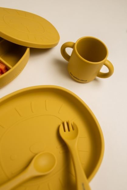 Kinderteller mit Saugfuß aus Silikon Alfie Mustard
