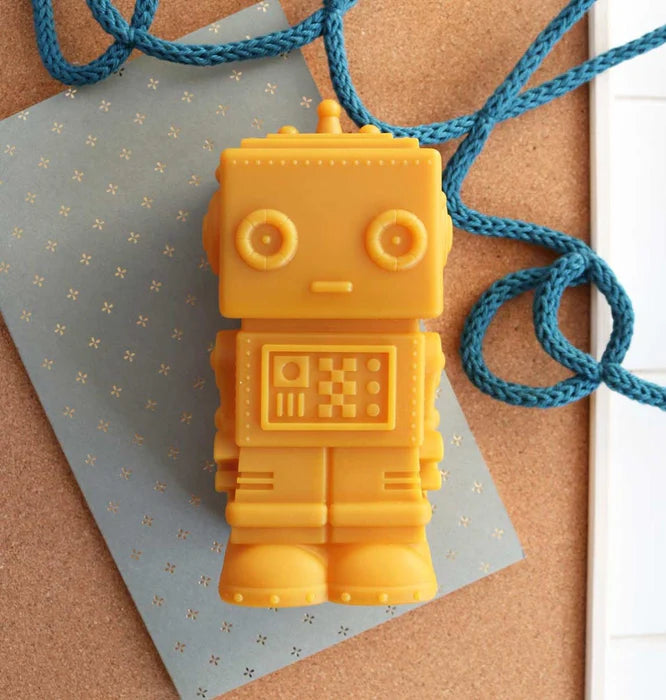 Luz nocturna robot dorada pequeña