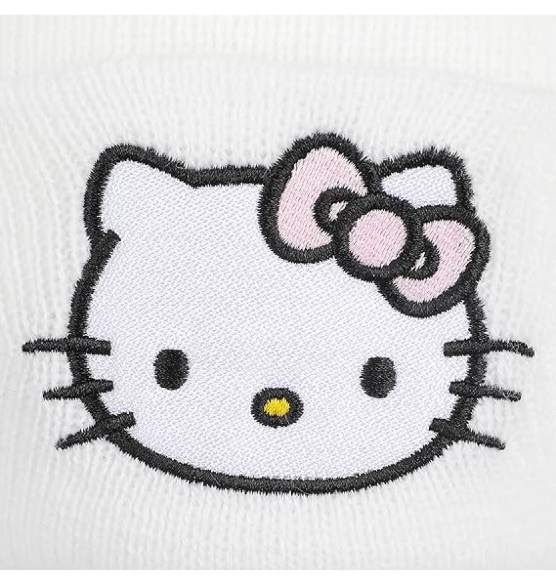 Bonnet blanc Hello Kitty avec logo