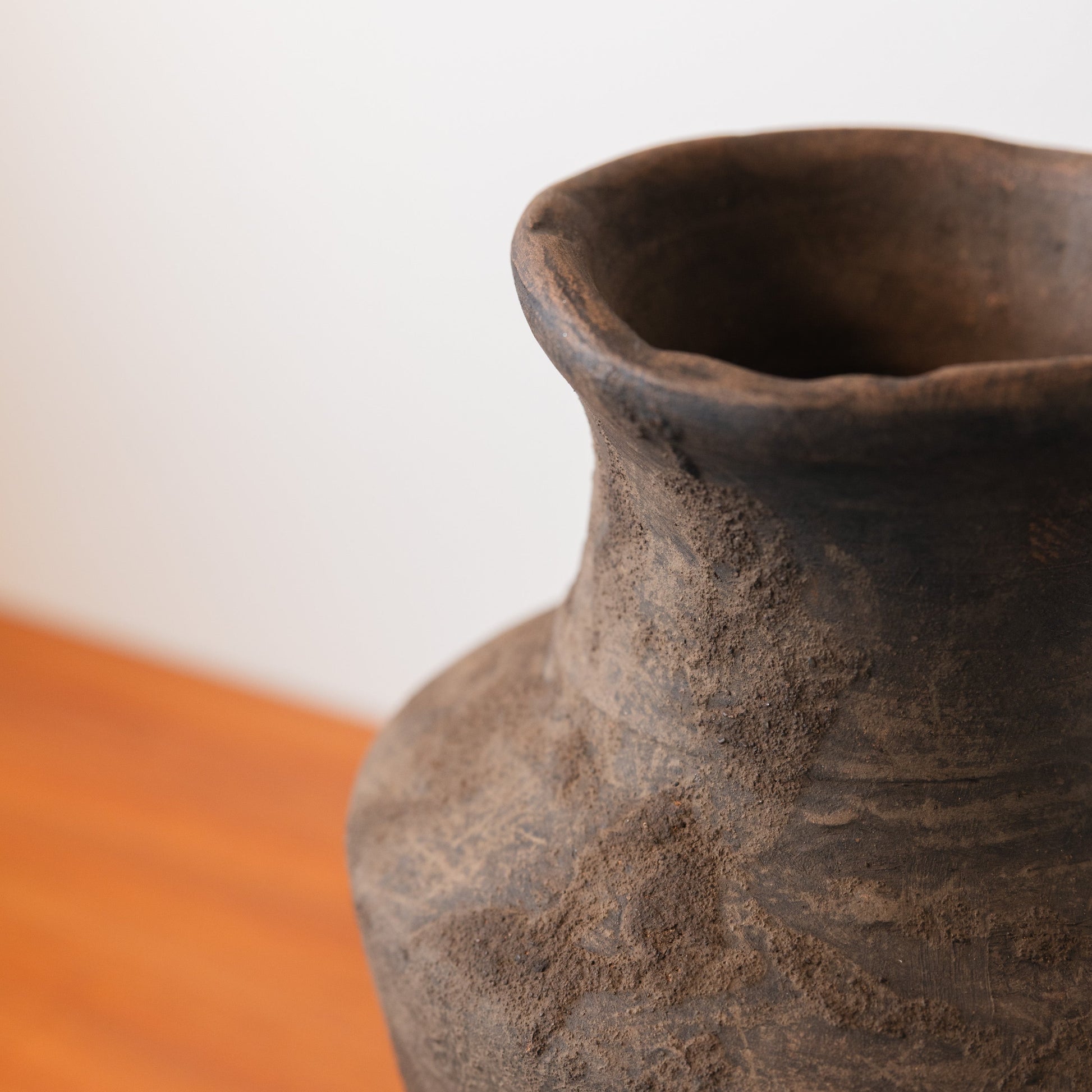Vase décoratif Tangier en céramique – Oito.Atelier – vue 4