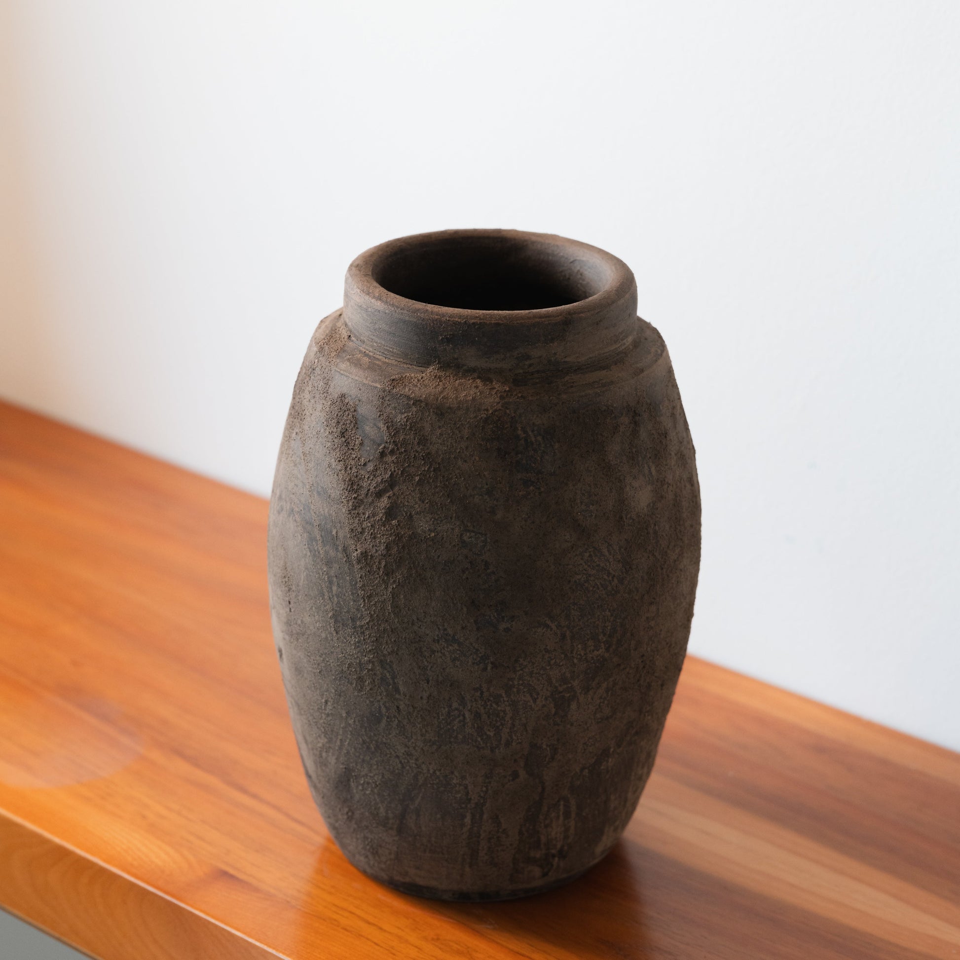 Vase décoratif Agadir en céramique – Oito.Atelier – vue 4