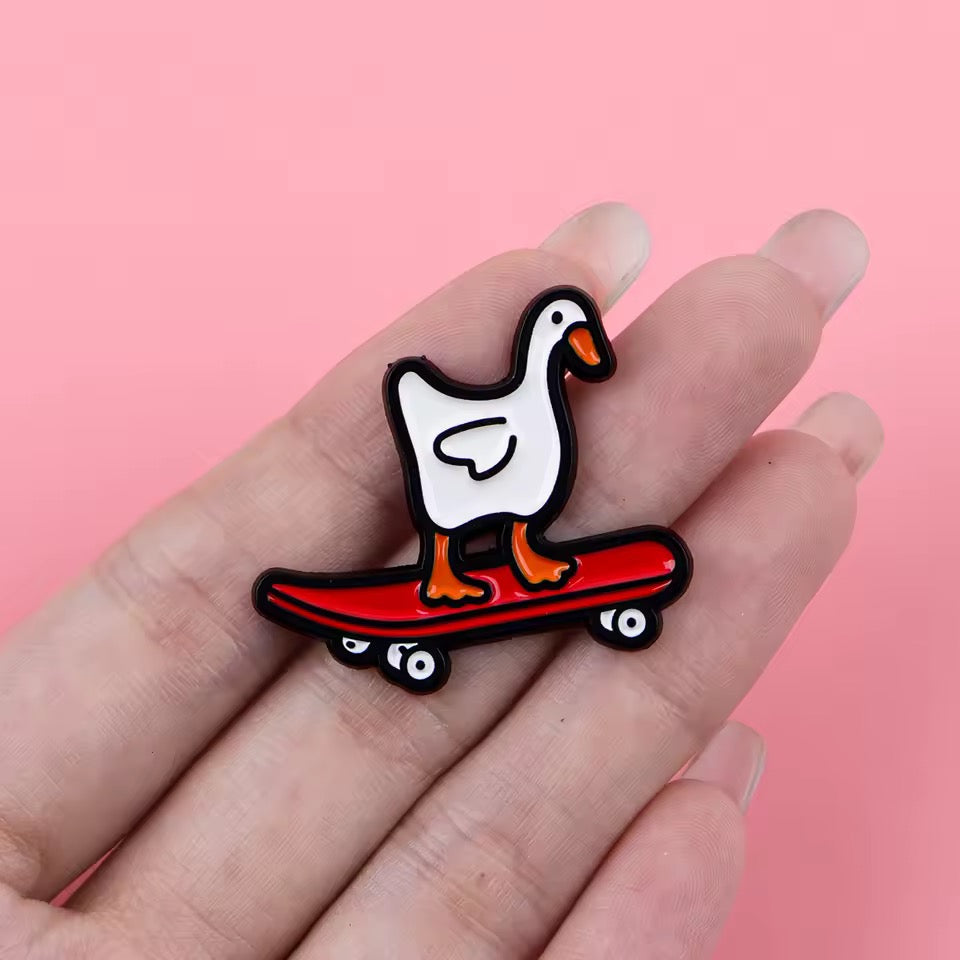 Skateboarding Duck Pin