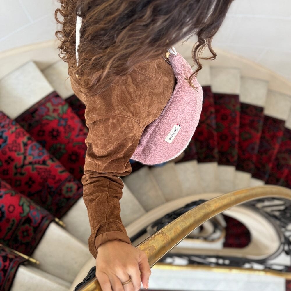 Plátano cambiante y esponjoso de color rosa