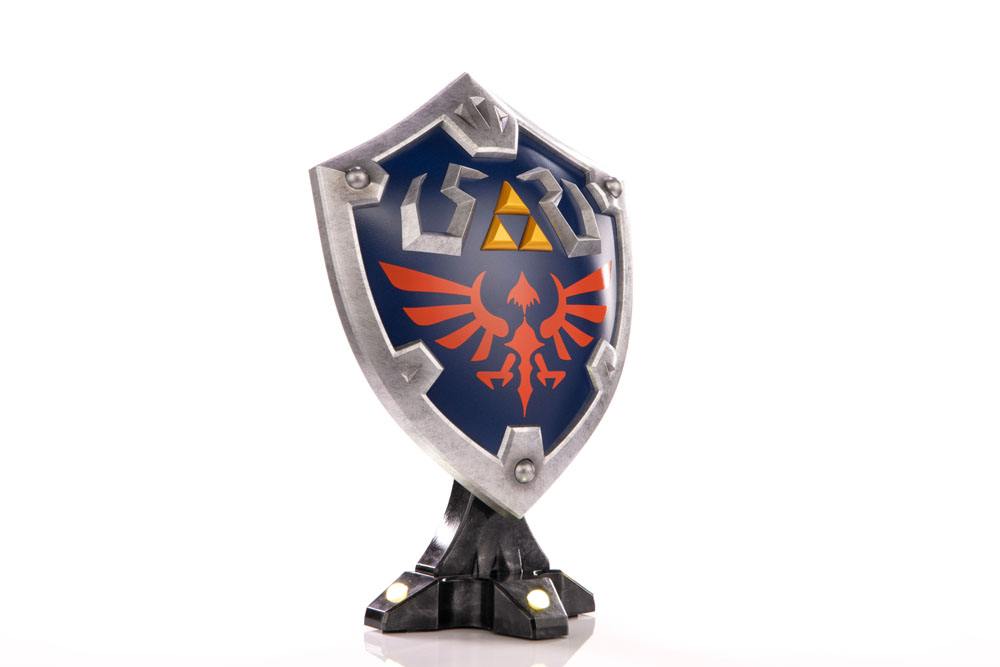 The Legend of Zelda: Breath of the Wild Statue - Hylian Shield Collector's Edition 