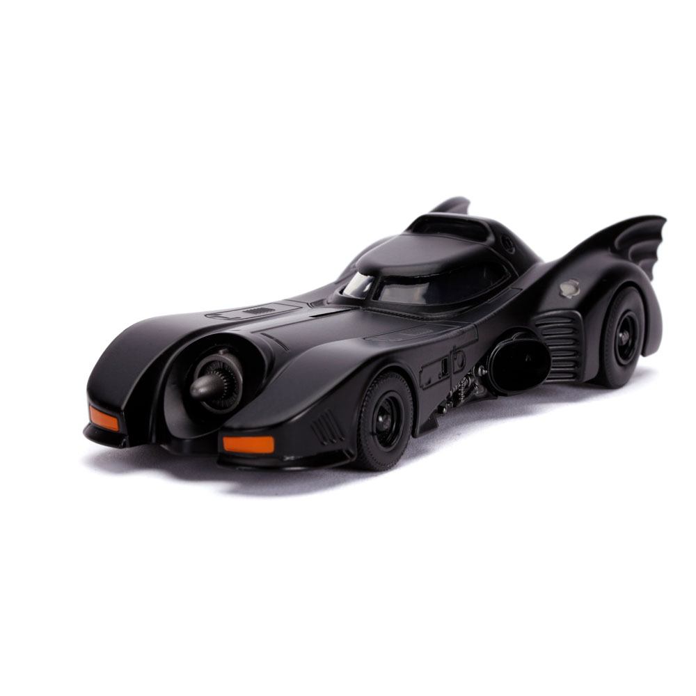 Batmobile and Batman 1:32 