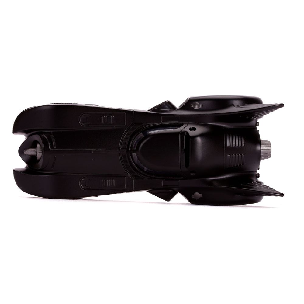 Batmobile and Batman 1:32 