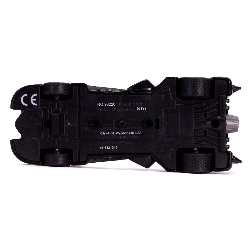 Batmobile and Batman 1:32 