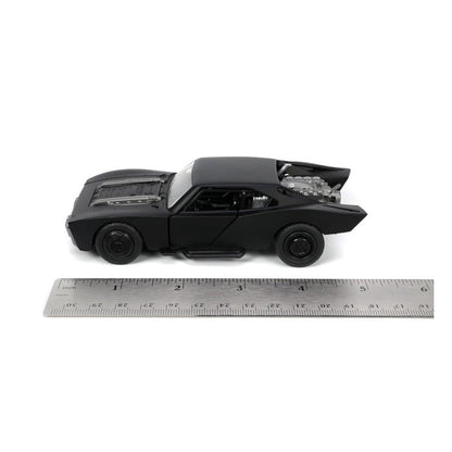 Batman &amp; Batmobile 1:32 