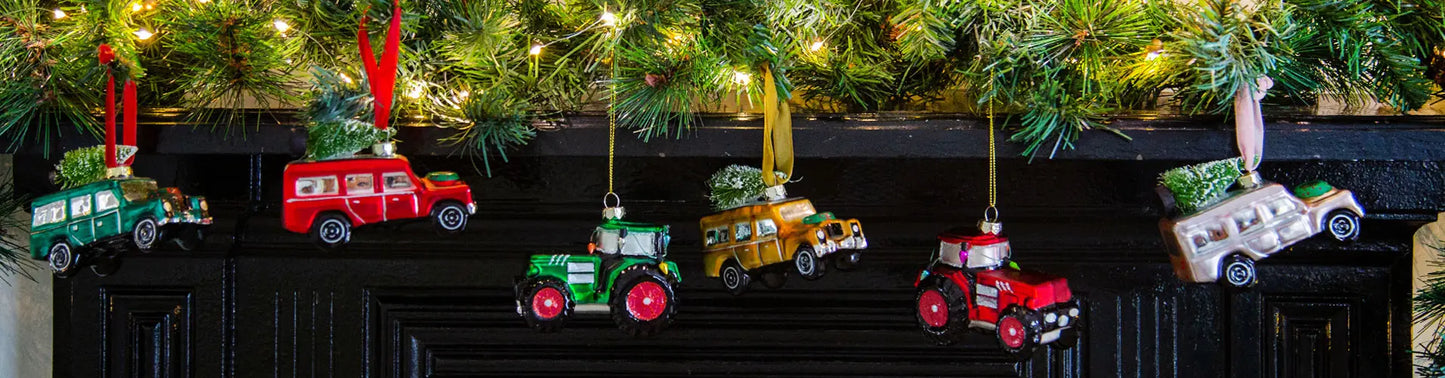 Adorno Navideño Tractor Verde