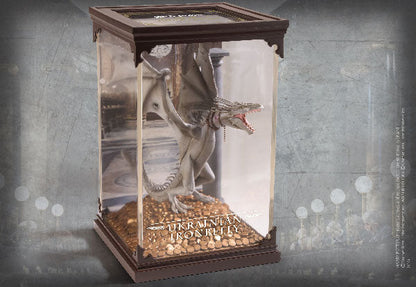 Gringotts Dragon - Magical Creature Figurine 05