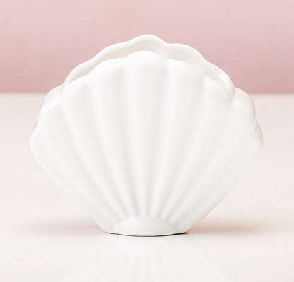 White shellfish flower pot