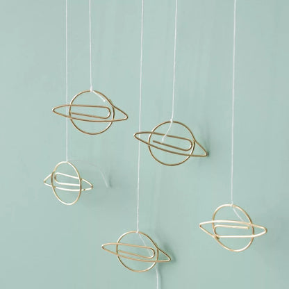 Paper Clips Planets